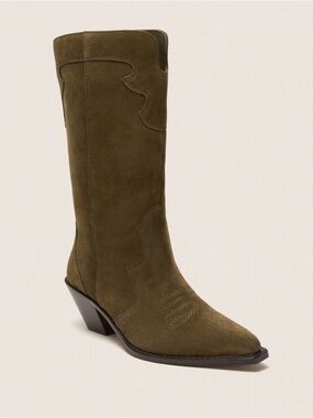 NWOT Dark Olive Suede Wilson Cowboy Boots - size 8.5